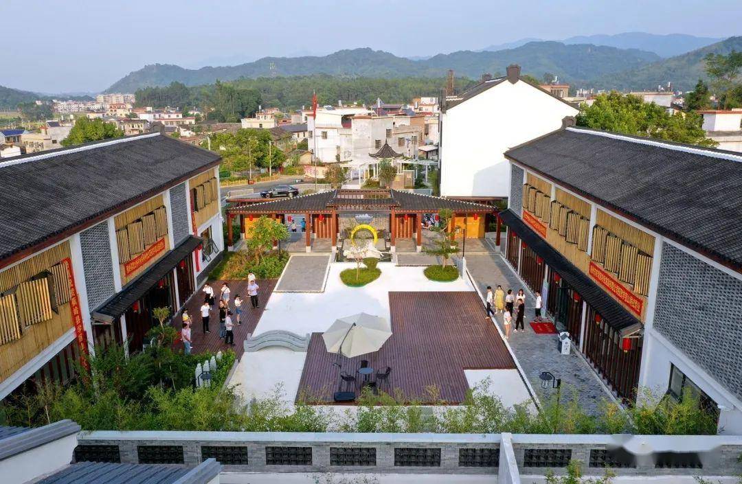 振新村人口表_恶狼游戏新村洸图片(2)