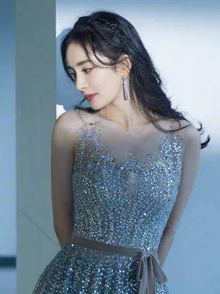 微博之夜2022杨幂完整视频 75357699b59b42498a1f93afd4db1f58.jpeg