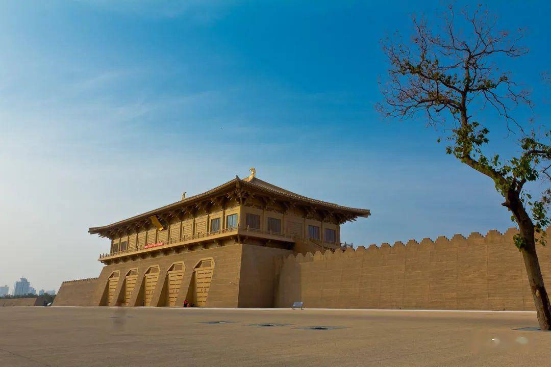 █ 西安大明宫遗址公园复建的丹凤门外观