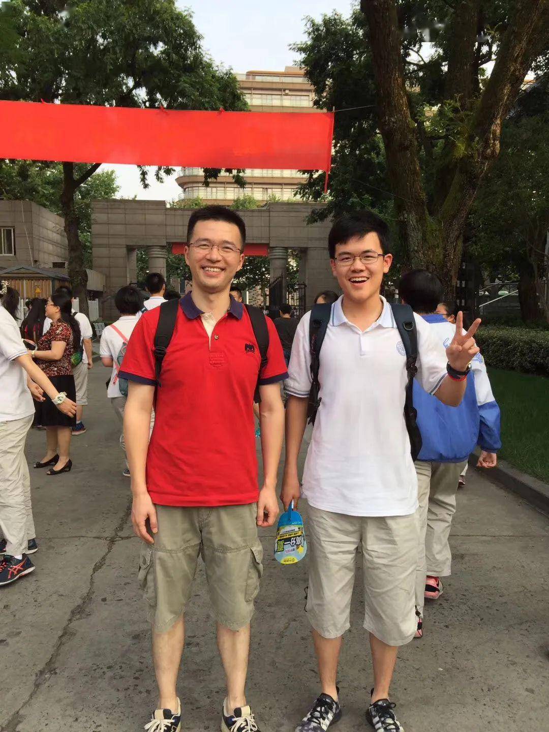 余丰|竟收到中科大的录取通知书！听了背后原因，网友：大写的服气！高二男生提前参加高考
