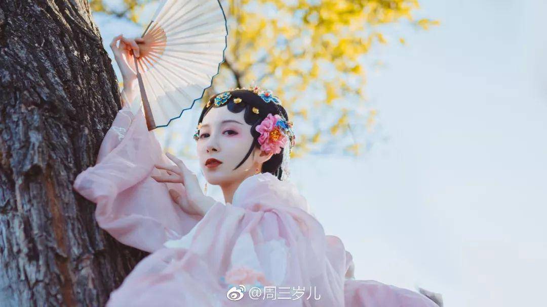 【旅游摄影】穿件汉服就算古风?不会摆pose照样没用!