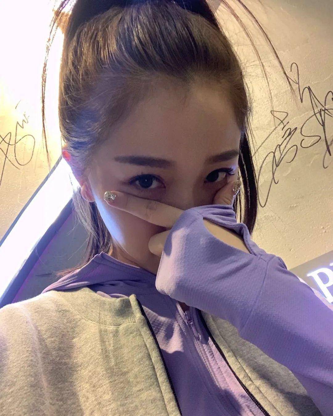 优衣库必备单品也要颜值与科技兼备！《青春有你2》毕业季旅行