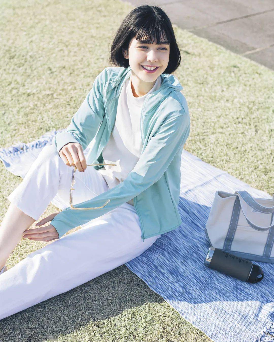 优衣库必备单品也要颜值与科技兼备！《青春有你2》毕业季旅行