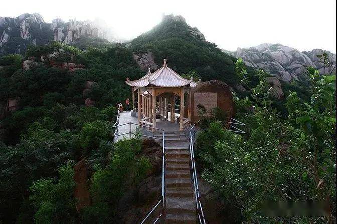 驻马店嵖岈山南海禅寺千亩花海皇家驿站火车空调专列纯玩2日游