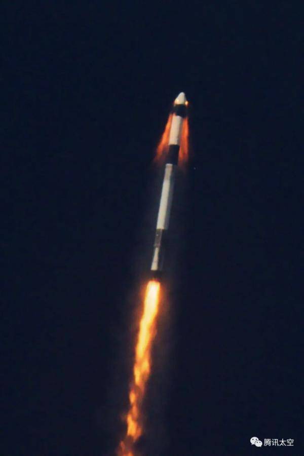 超级明星：SpaceX的龙飞船和它身上的黑科技