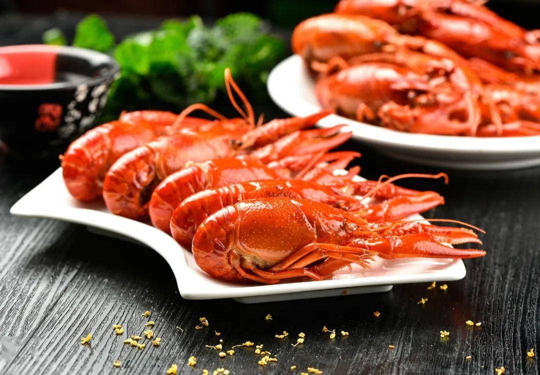 寄生虫|夏季这几种食物家长不要再给孩子吃了！8岁男童肝脏内长满了虫子