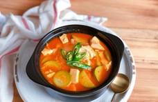 韩式嫩豆腐汤，鲜美好喝辣度适中，又嫩又滑