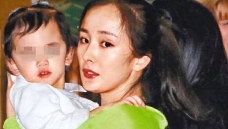 杨幂夺回女儿抚养权，小糯米将在北京读书，刘丹曾称内地教育更好