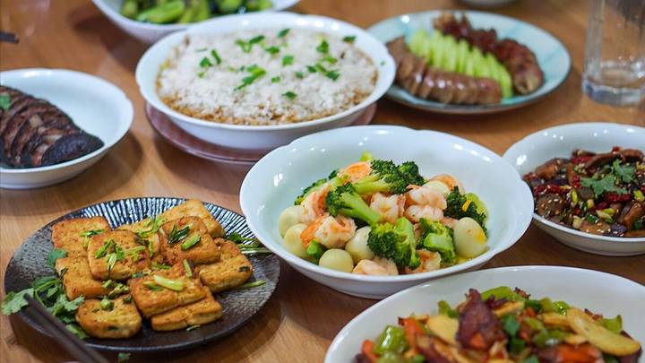 除夕将至,准备富贵蔬菜和吉祥水果,哪个寓意更好?