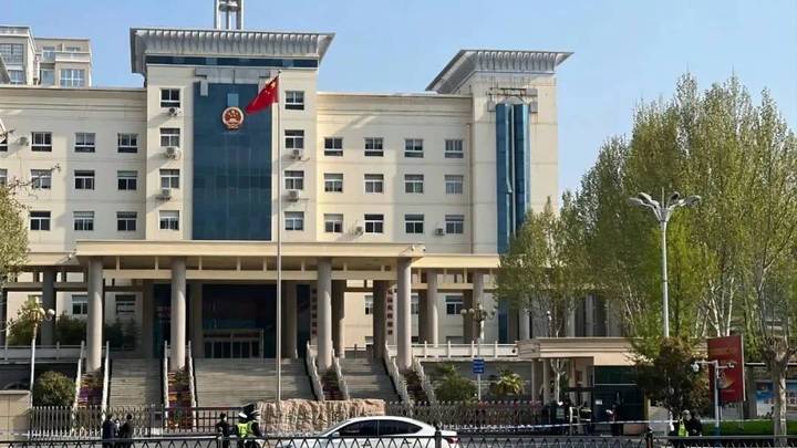 癫痫患儿家属代购氯巴占被诉贩毒案,你支持重判吗?