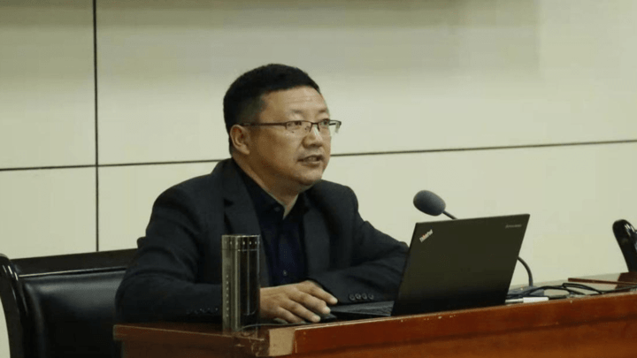 副厅级干部考博排名引争议,应该被嘲吃相太难看吗?
