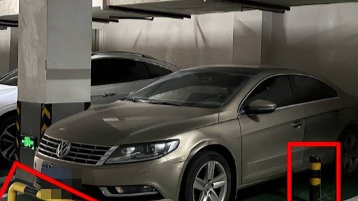 女子车位被邻居霸停数月,你认为邻居是故意的吗?