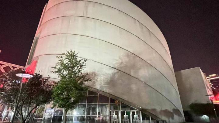 因演员不当言论事件被立案调查,笑果文化应该承担刑事责任吗?