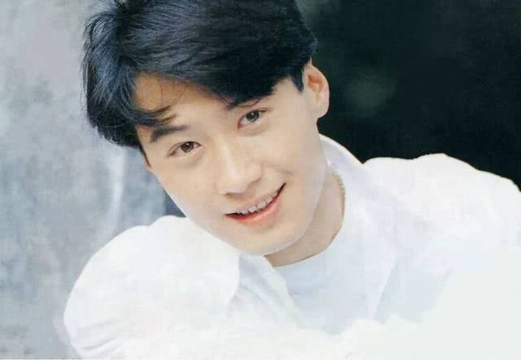 四大天王！黎明演唱会郭富城刘德华张学友齐送花篮