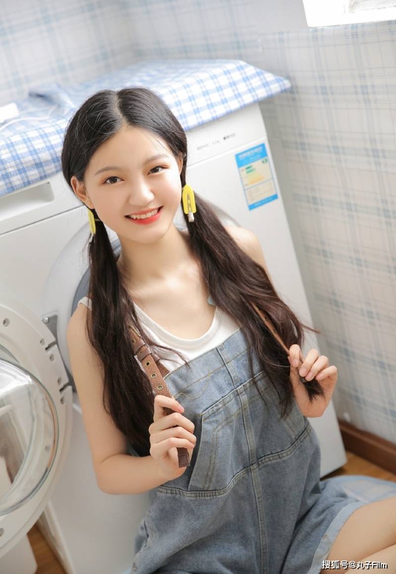 性感美女时尚写真可爱小女孩双马尾笑容迷人治愈系清纯甜美