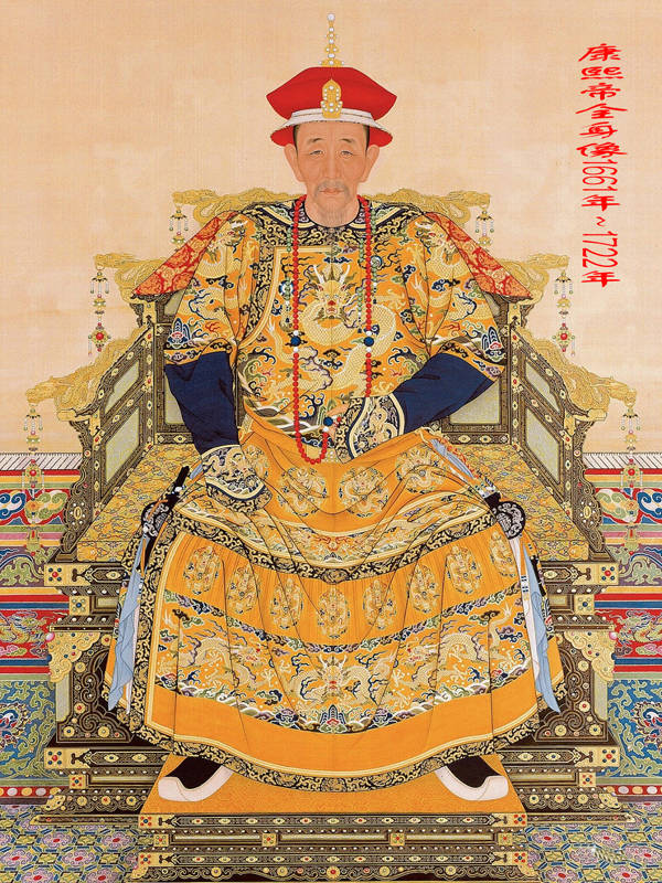 清代皇帝最隆重的礼服竟然不是黄色的_朝服
