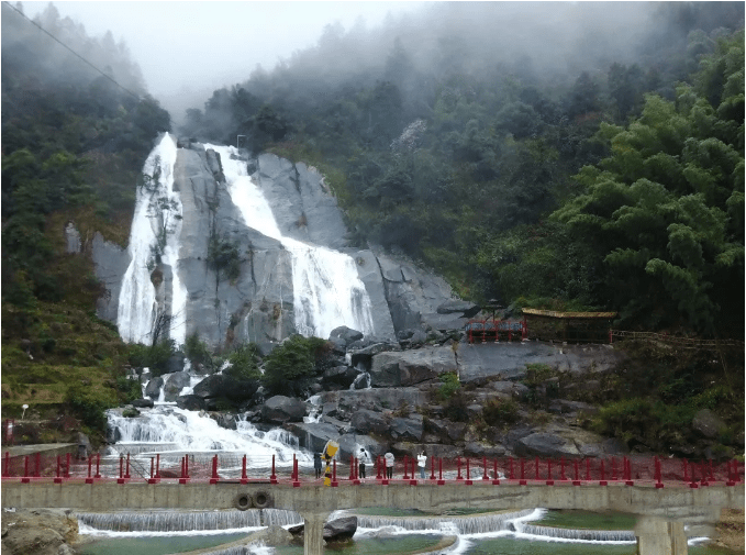 资源县以创建广西特色旅游名县为总抓手,大力完善旅游基础设施和配套