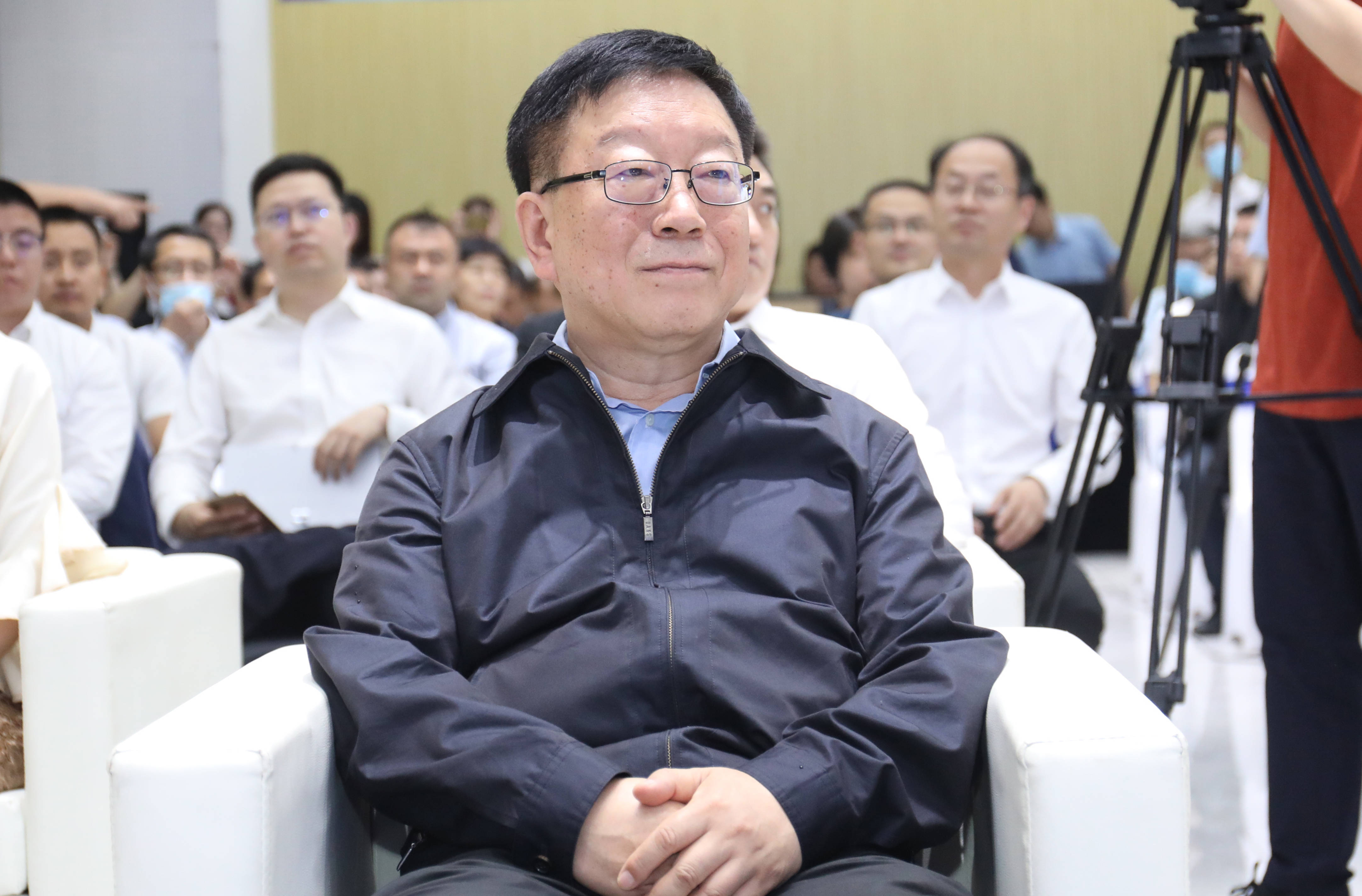 辽宁省政协副主席李晓安,沈阳市人民政府副市长郑滨,辽宁省科技厅信息