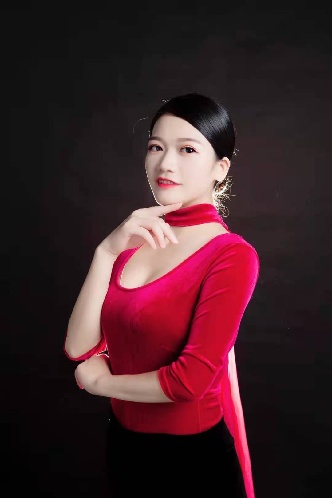 金子始终会发光刘金燕美丽之花代表女性你很好我也不差