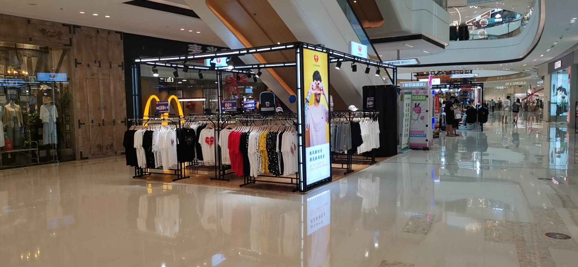 时尚潮牌playmanss快闪店空降江苏扬州宝应吾悦广场