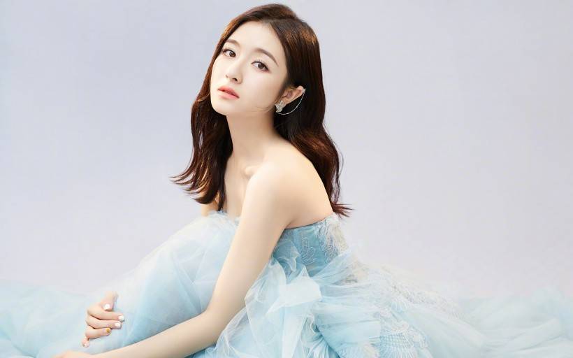原创可爱的美女明星李兰迪艺术照片:你笑起来好看~又漂亮!