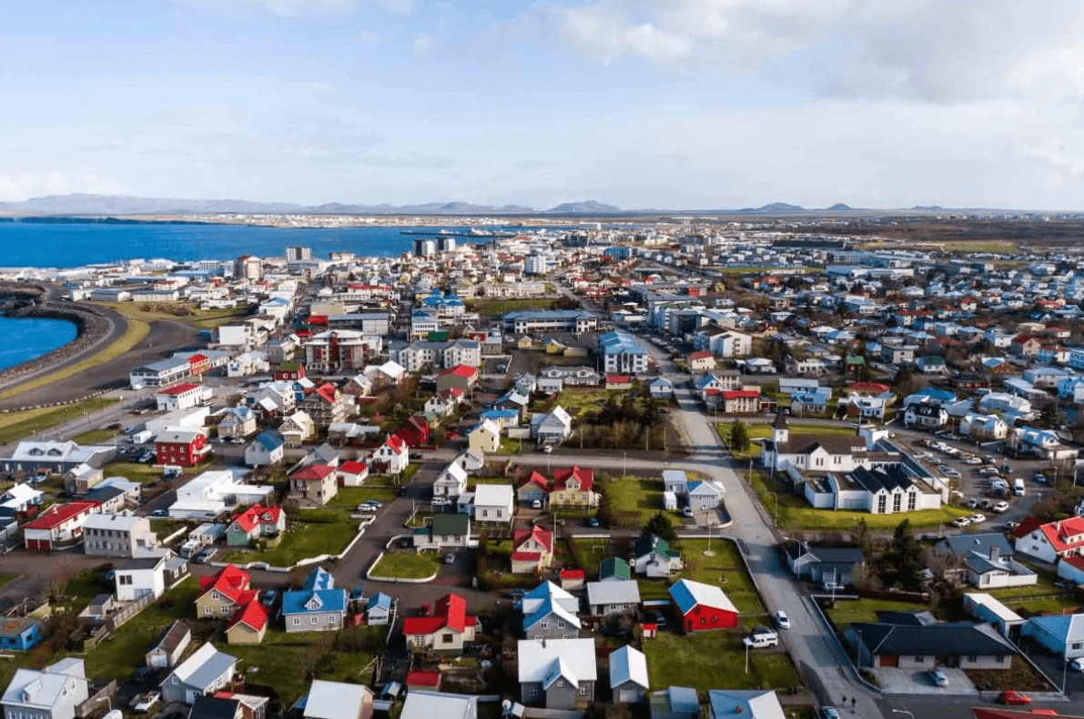 冰岛小城市简介_凯夫拉维克