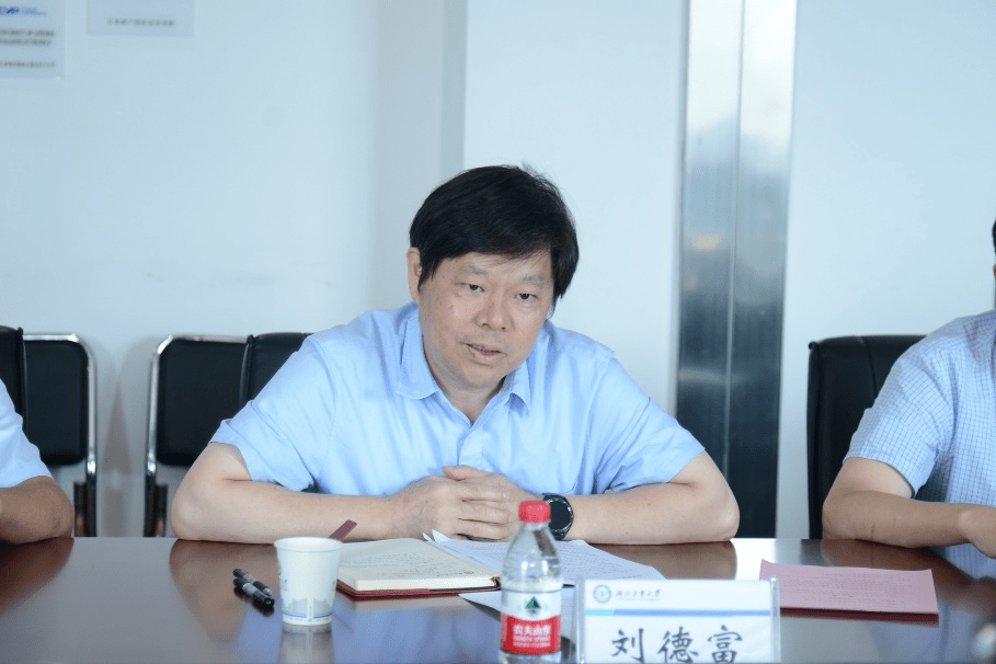 安世亚太向湖北工业大学校捐赠300万元