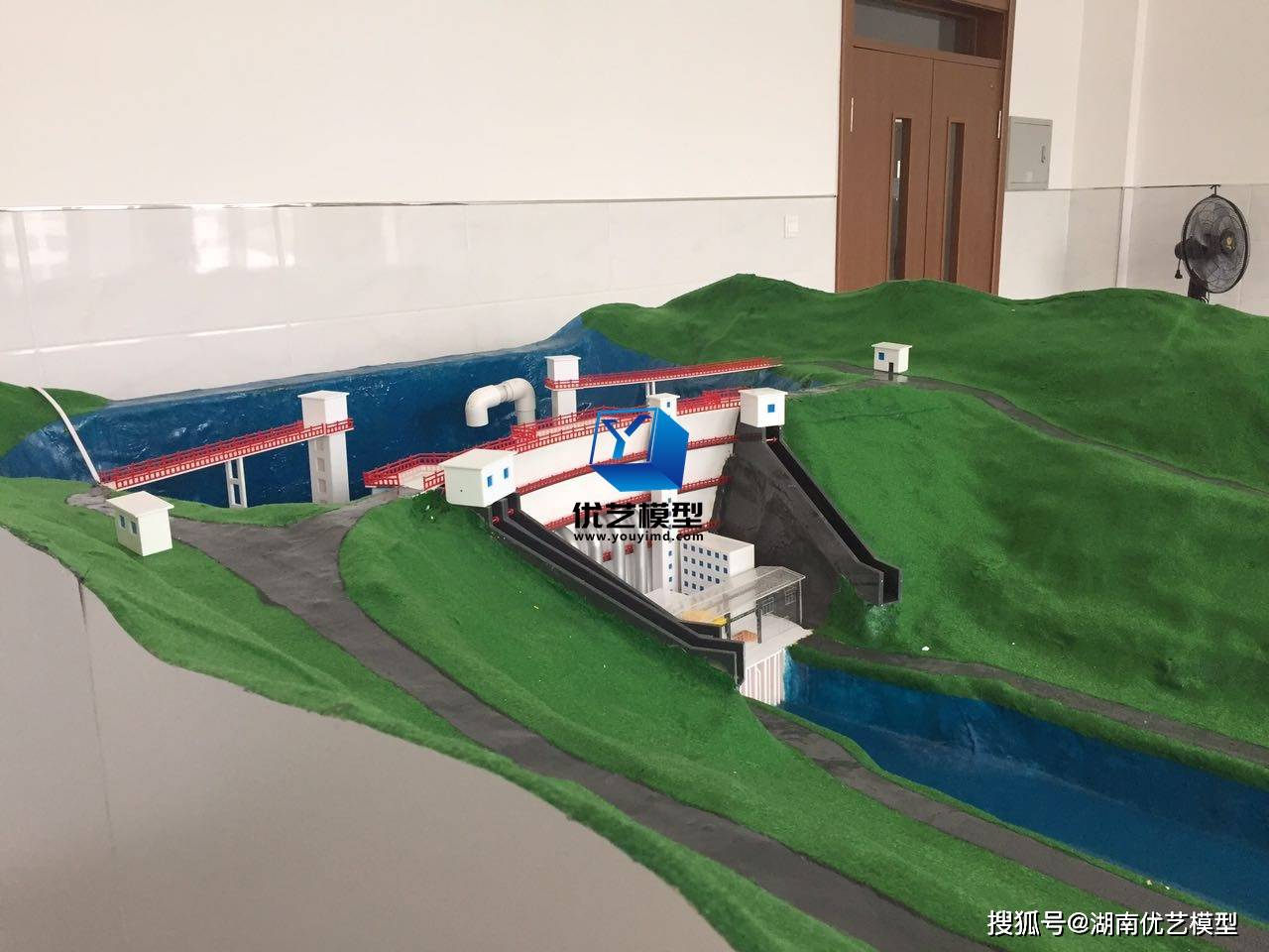 双曲拱坝模型白鹤滩水电站模型湖南省优艺模型
