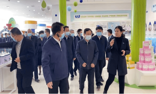 五联四统一保促进全产业链发展陕西省副省长蒿慧杰一行视察雅泰乳业