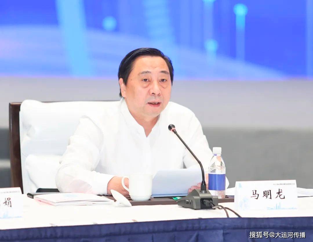 做好高质量协同文章主动策应抢抓机遇镇江市委书记马明龙—一年多来