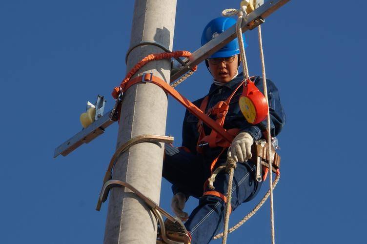 电工证与操作证有什么区别该怎么考电工证