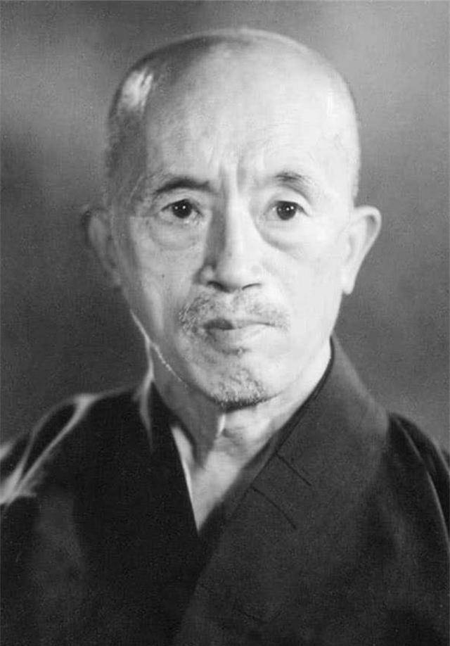 原创
            海灯法师，自称少林寺主持，为何87岁圆寂，少林寺无一人吊唁？