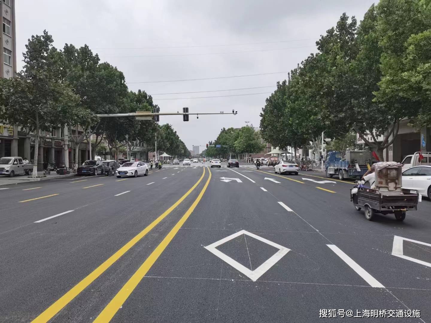 博鱼体育官网常见的道路交通禁止标线——上海明桥交通道路划线(图1)