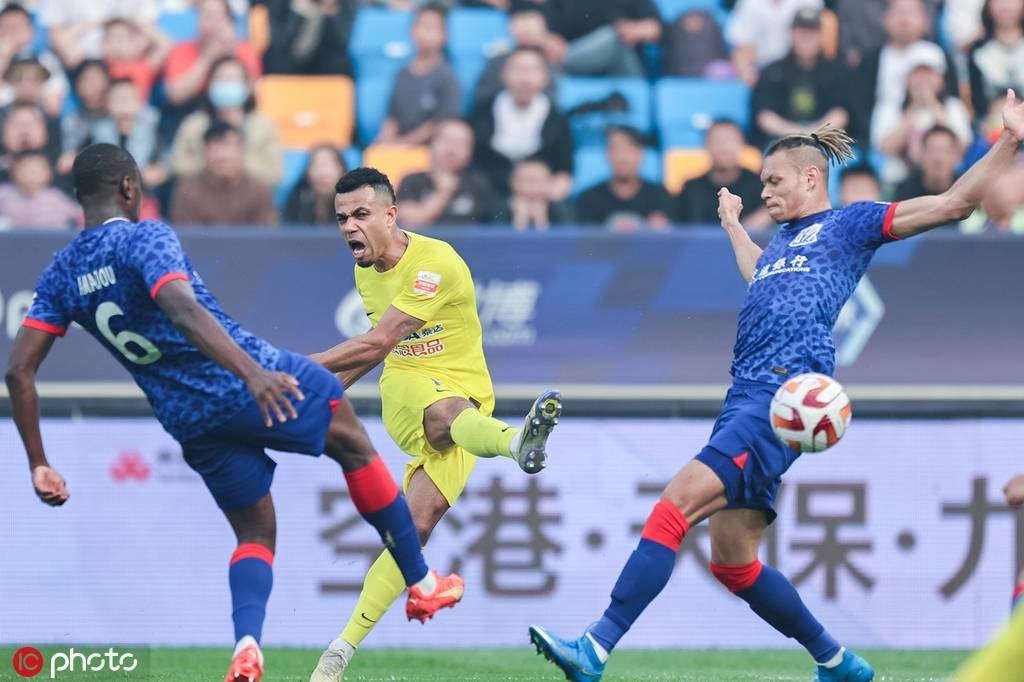 中超-罗萨破门得分于汉超建功津门虎1-1申花本赛季主场不败