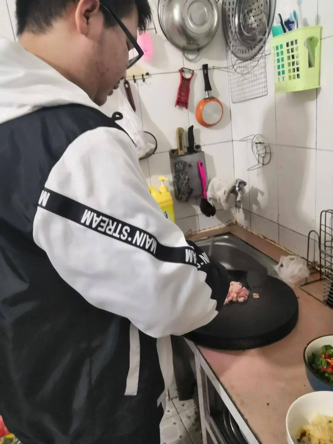 劳动育人青春正当时劳动最光荣我的居家劳动秀二十三