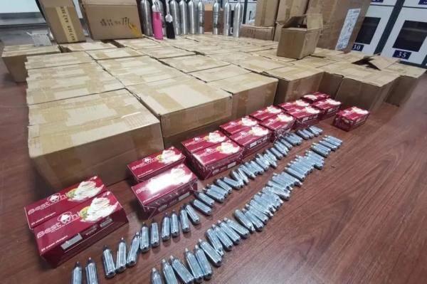 宁海|宁波一男子扬言纵火还打算跳楼，这种“毒品”正向青年群体蔓延……