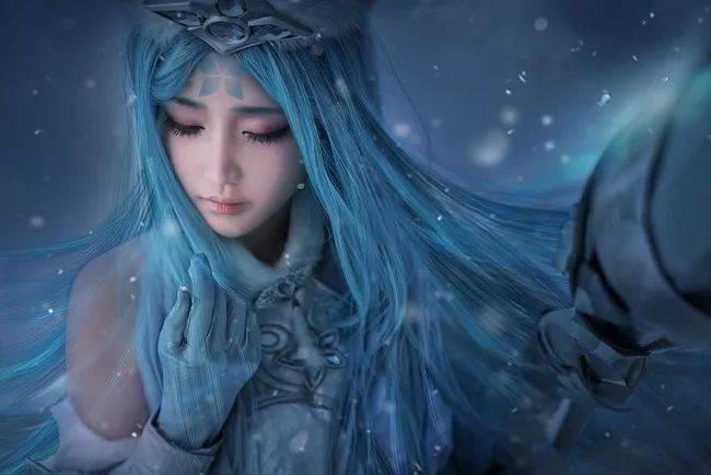 白梅落下之日,归去故里之时.王昭君冰雪之华cos正片
