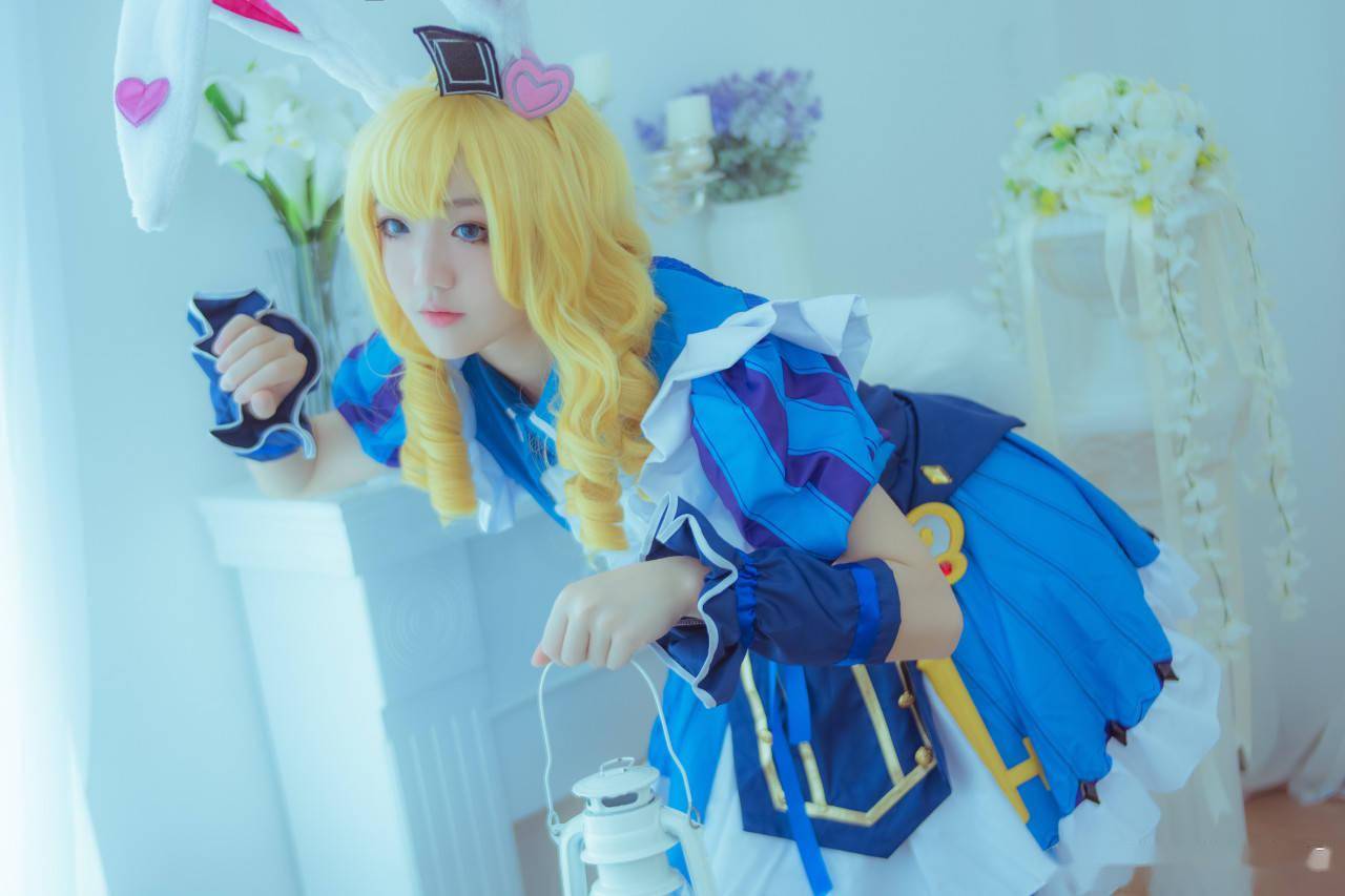 王者荣耀妲己爱丽丝cosplay