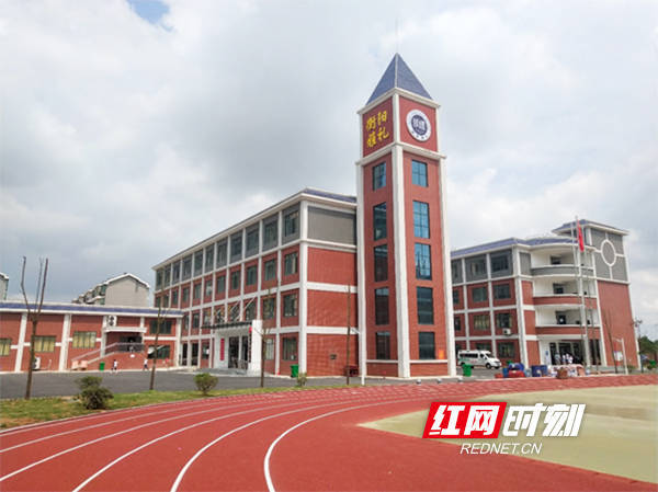 衡阳学校排名_衡阳幼师学校寝室图片(2)