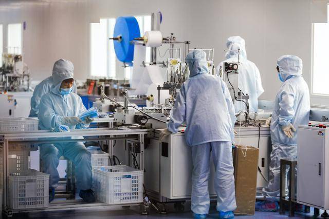 新乡强人口罩_新乡职业技术学院