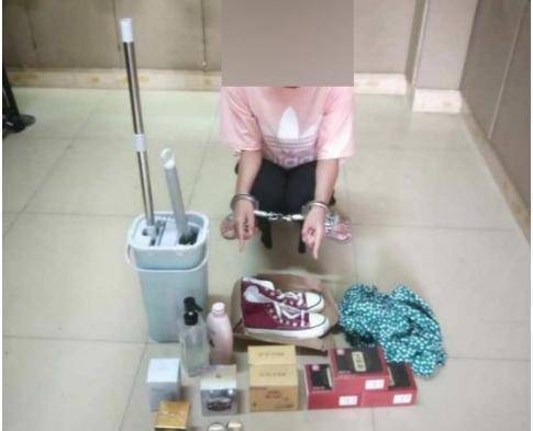 如何让快递放在便利店 d95de6d8d90e47ccb0ce181d10775c01.jpeg