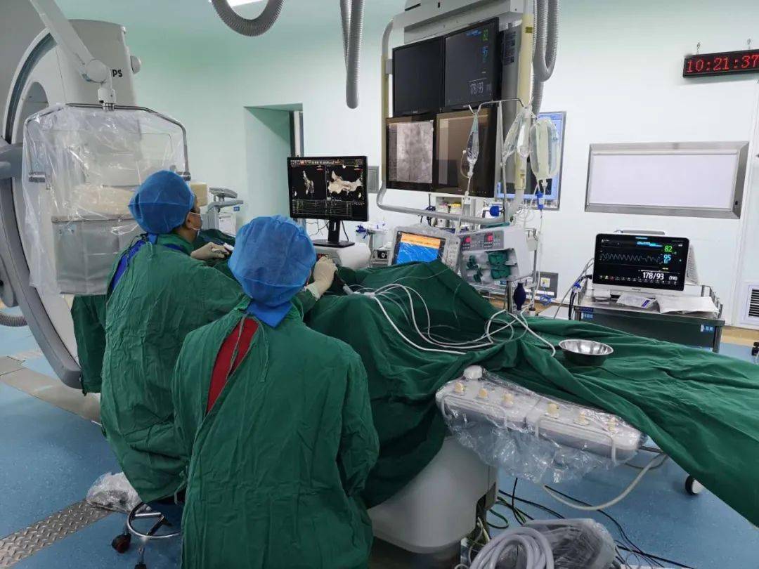 我院完成桂北地区首例AI参与下的射频消融手术-第二附属医院