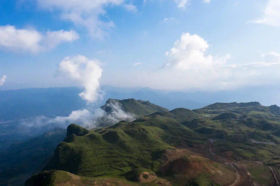 大美湖南大美草原五龙山八面山草场南方空中草原