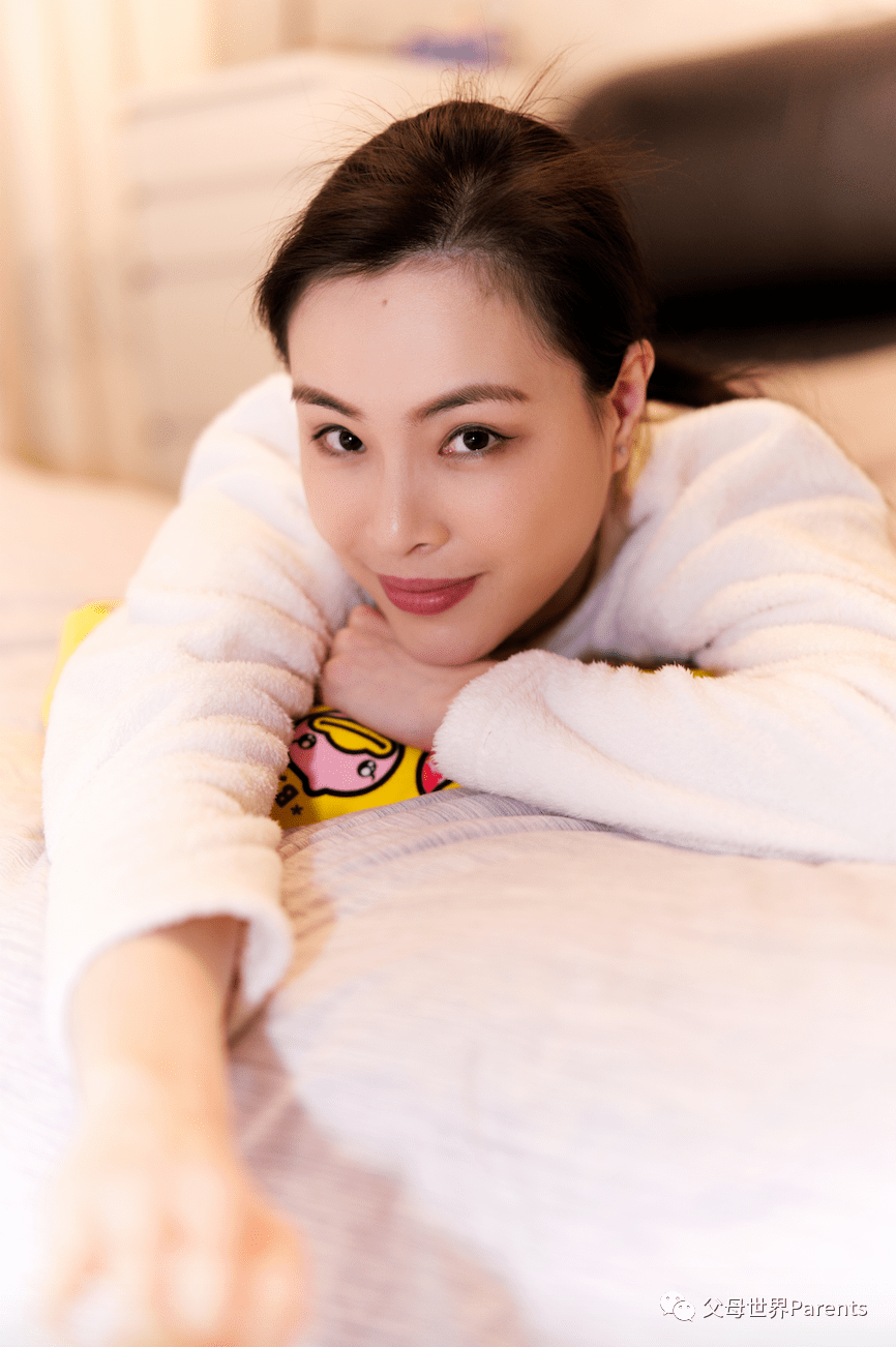 吴敏霞：女儿是“情敌”？聊聊冠军妈妈的育儿经