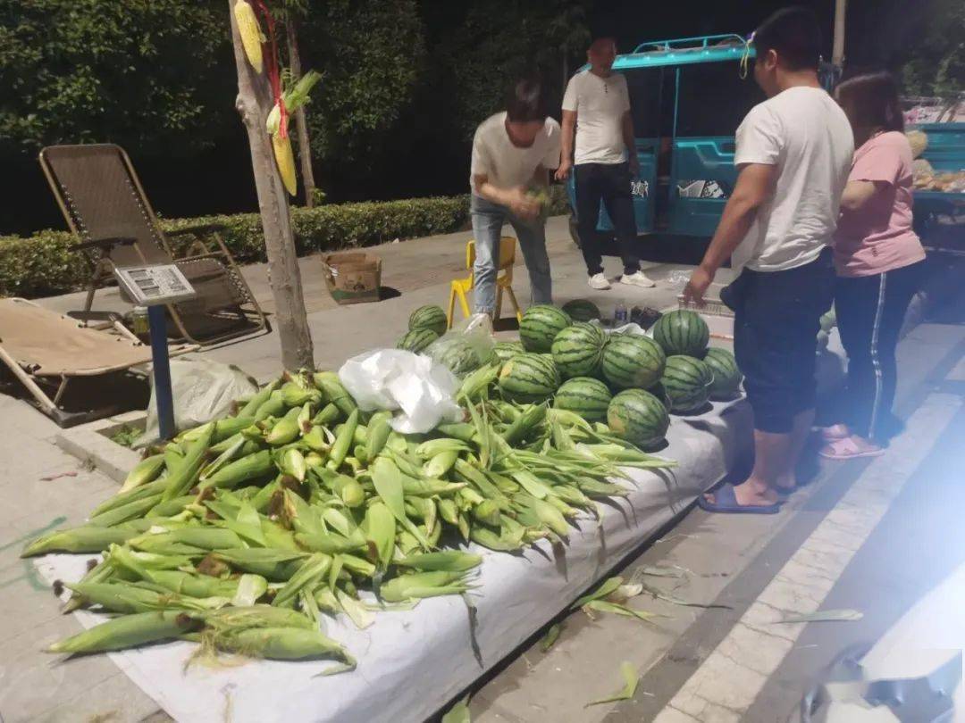 实拍漯河一夜市摆摊现场