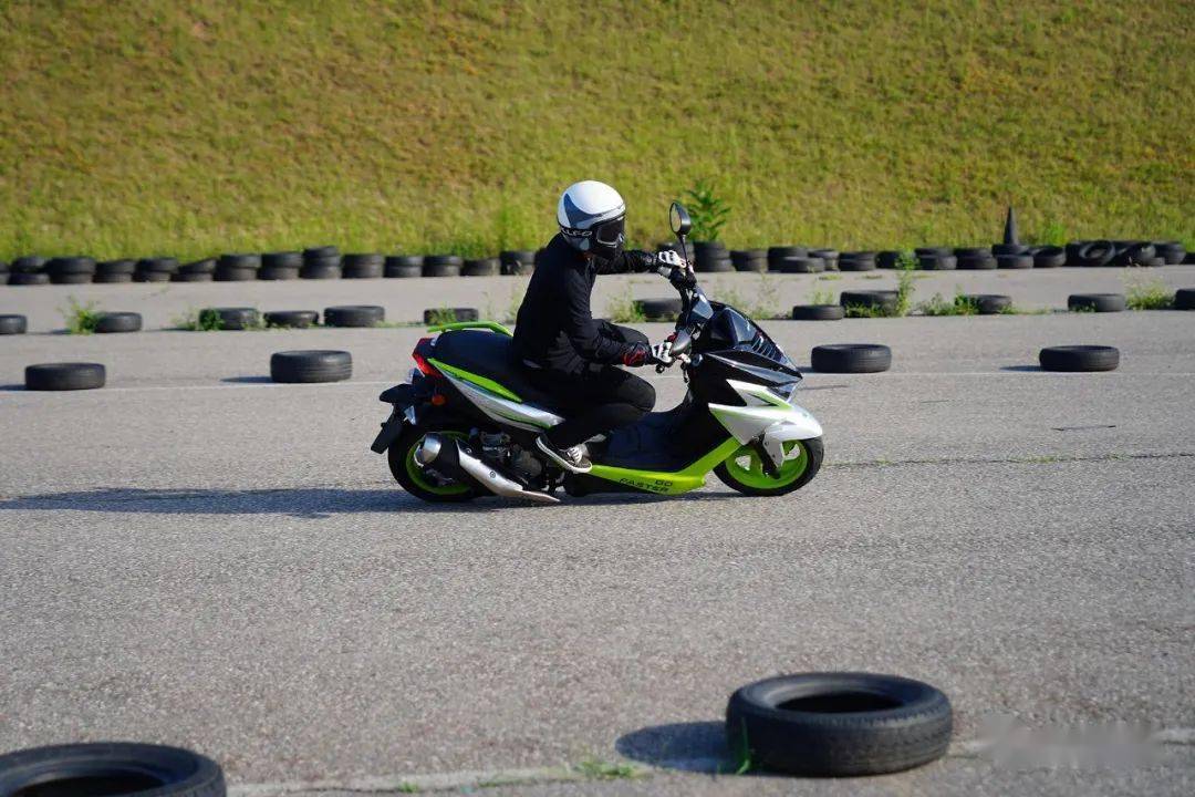 金城草蜢150青春版在京上市场地抢鲜实拍体验丨业界