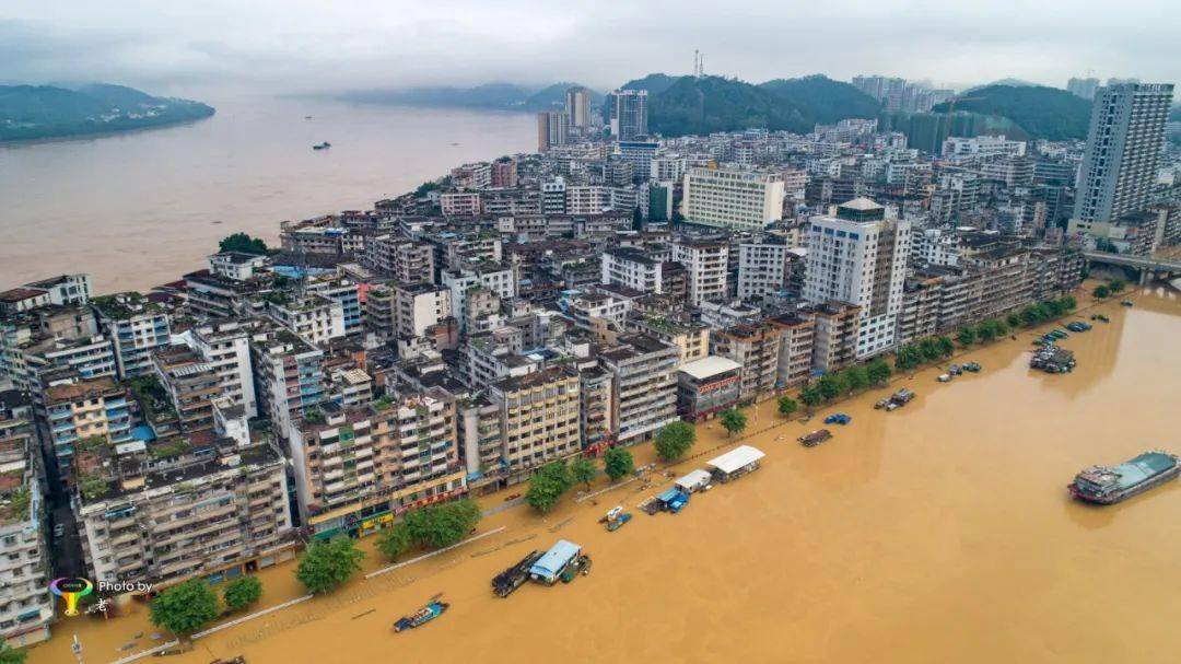 郁南上游封开江口洪水航拍