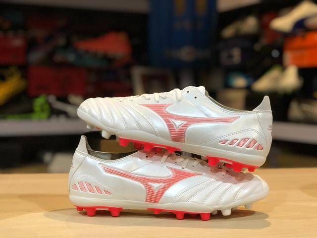 新品赏析！美津浓Morelia Neo III Pro AG 足球鞋_手机搜狐网