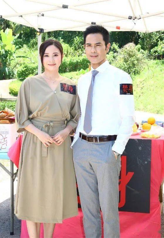 "老公"郑嘉颖出轨!朱晨丽同情妇打大交