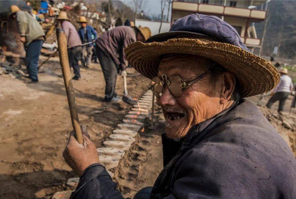 陇南市首届最美劳动者摄影大赛二等奖获奖作品